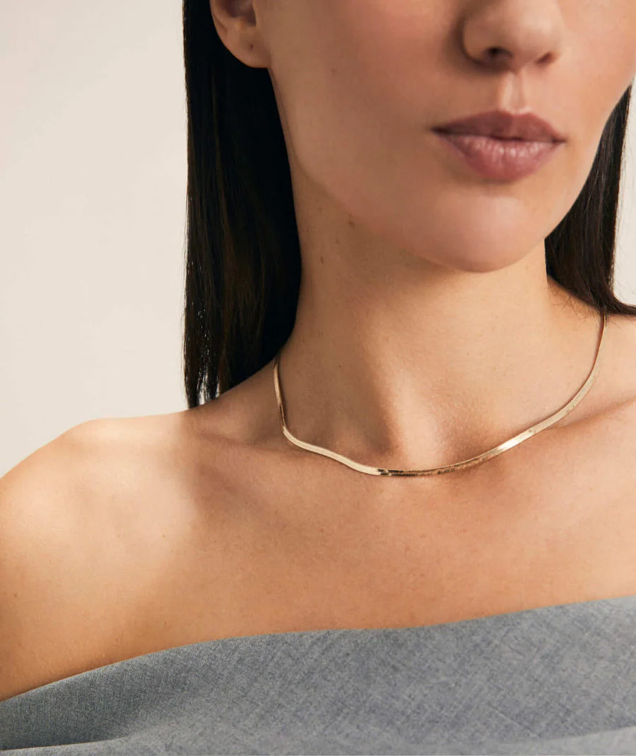 Collar acabado en Oro 18 Kt plano 3,3mm - Image 4